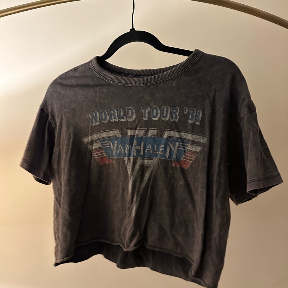 World Tour '81 Women's Gray Crop Top